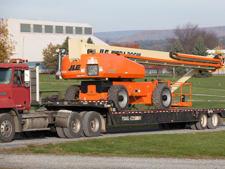 JLG 1500SJ ULTRA SERIES TELESCOPIC BOOM LIFT